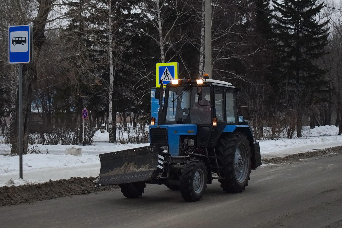 Алтайский край, № 1303 АР 22 — Беларус-82.1