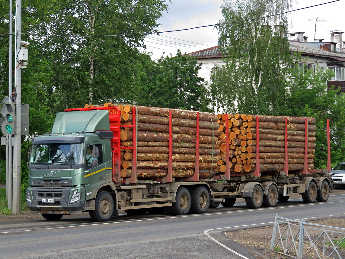 Кировская область, № В 428 ХХ 43 — Volvo ('2020) FMX.540