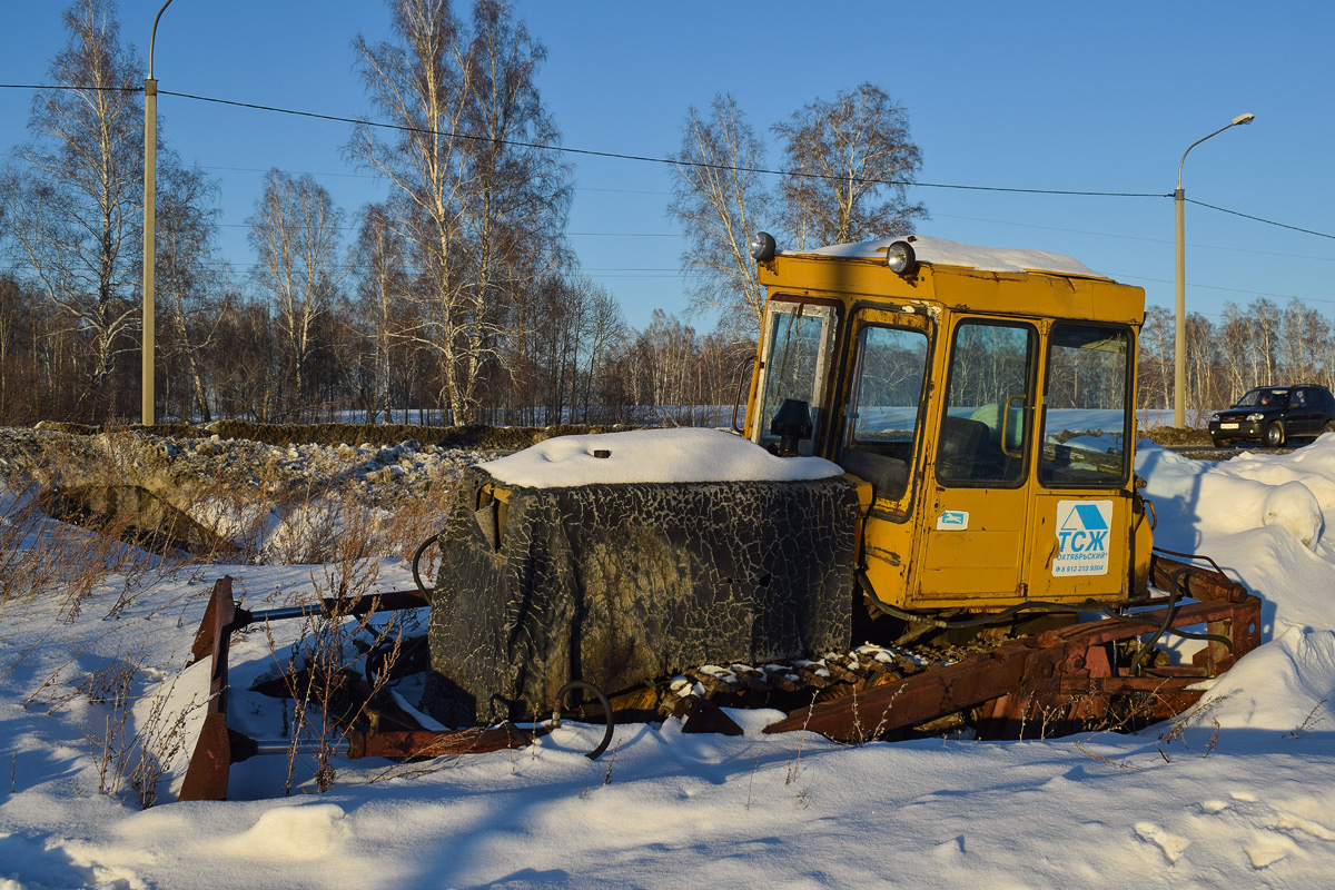 Алтайский край, № 9774 АС 22 — ДТ-75МЛ