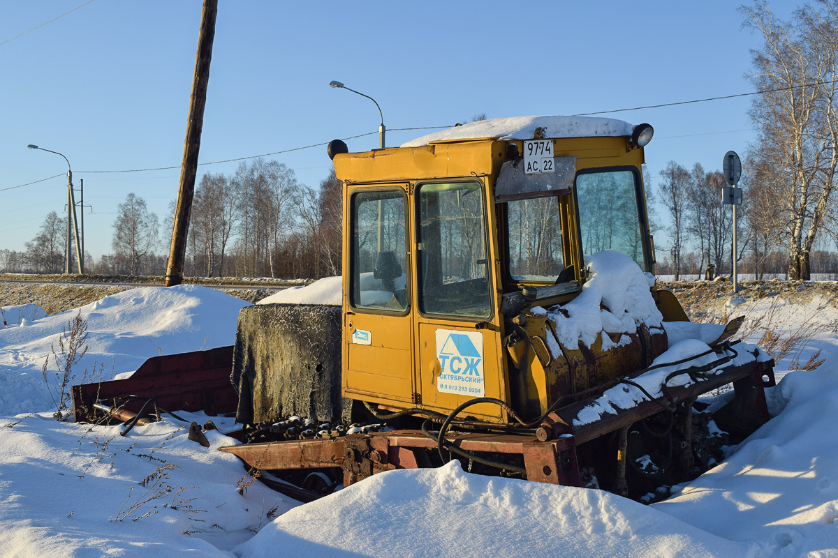 Алтайский край, № 9774 АС 22 — ДТ-75МЛ