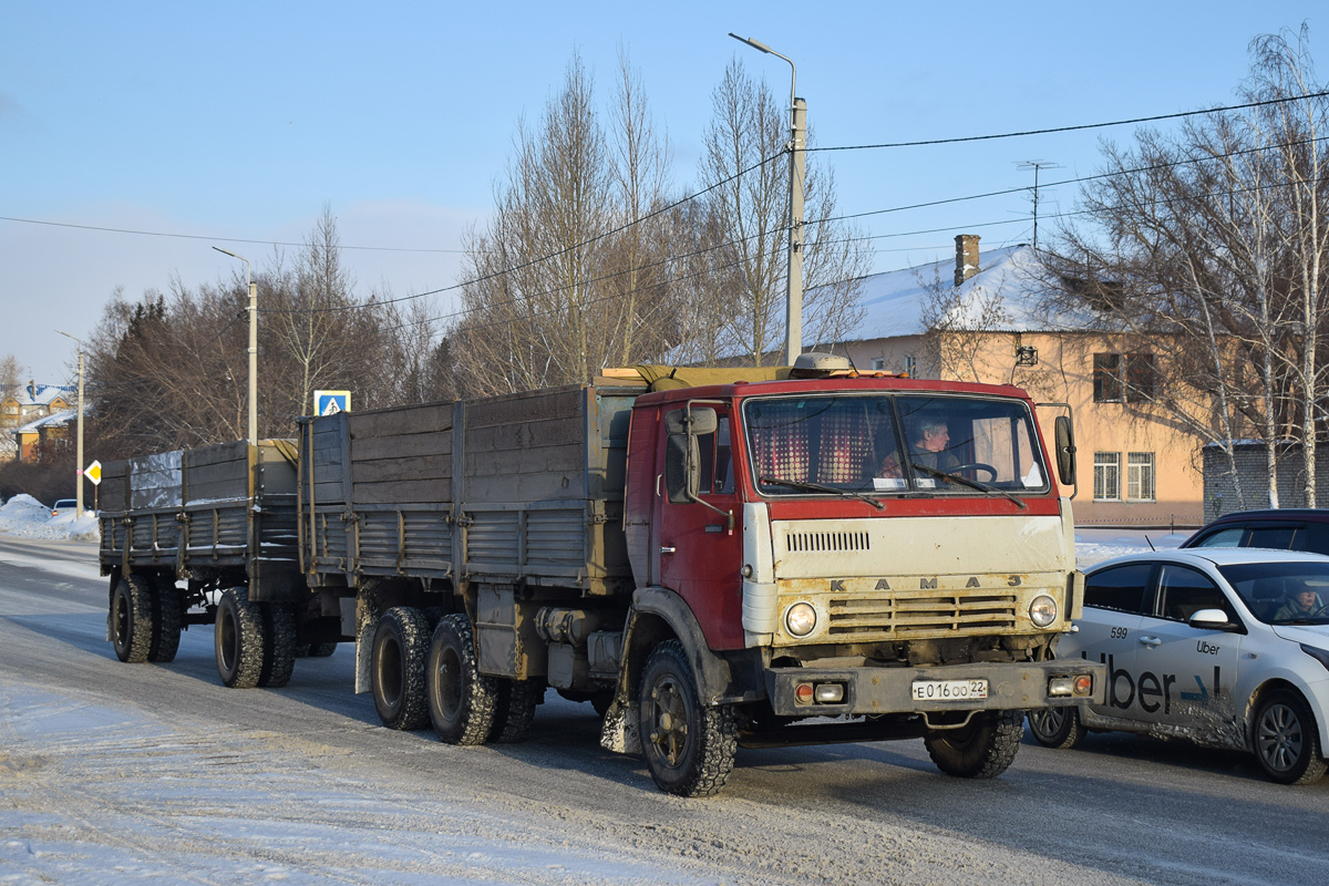 Алтайский край, № Е 016 ОО 22 — КамАЗ-53212