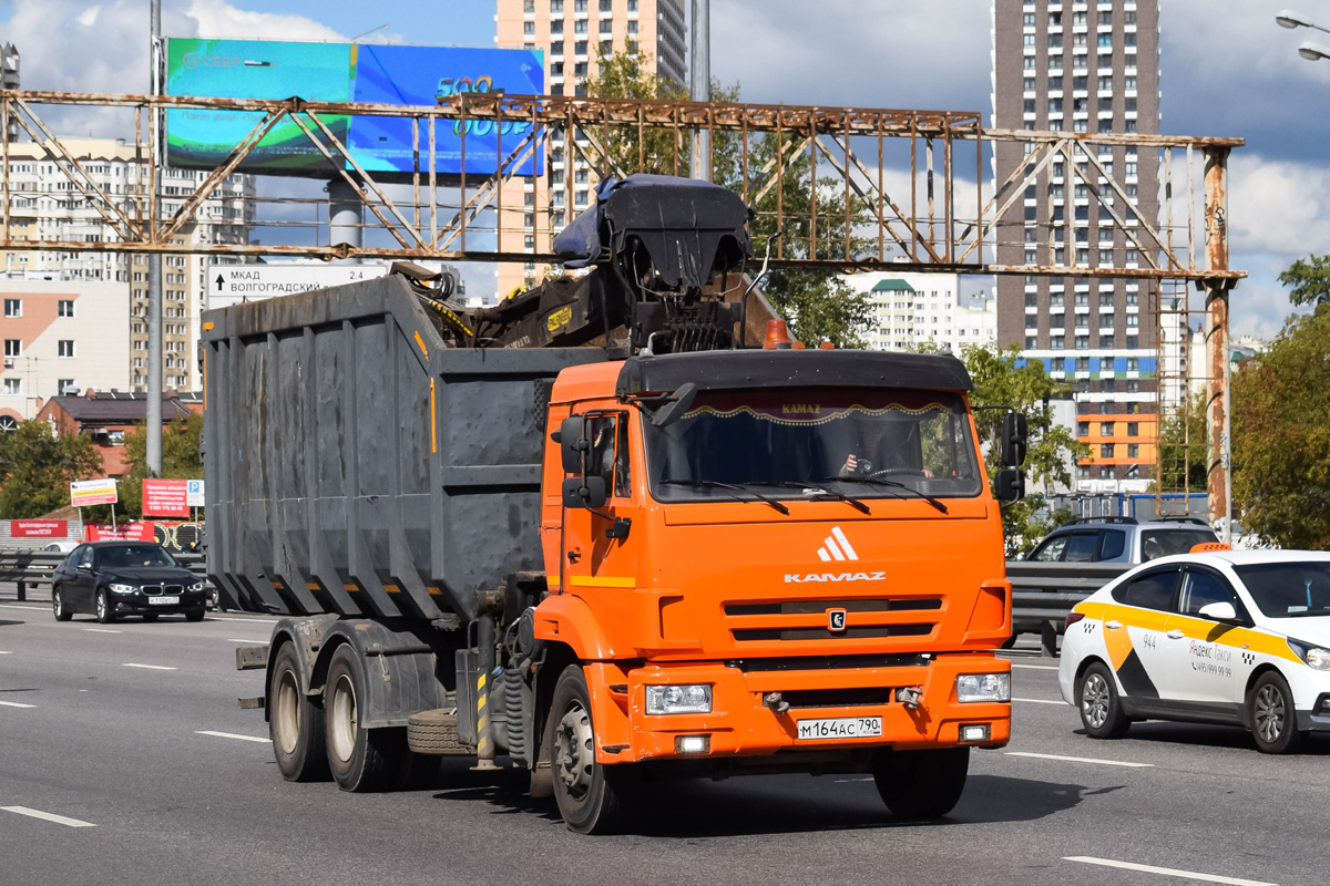 Московская область, № М 164 АС 790 — КамАЗ-65115-A5