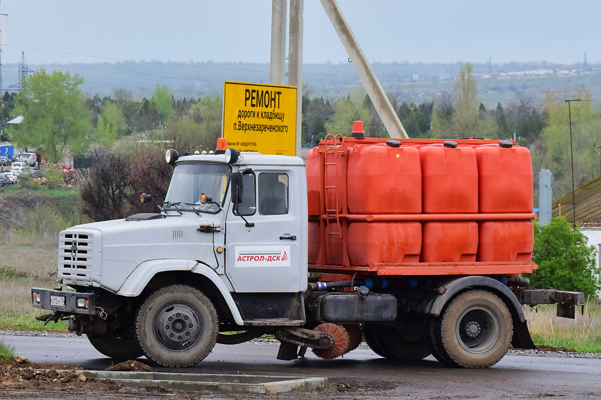 Волгоградская область, № Е 013 ХН 134 — ЗИЛ-433362