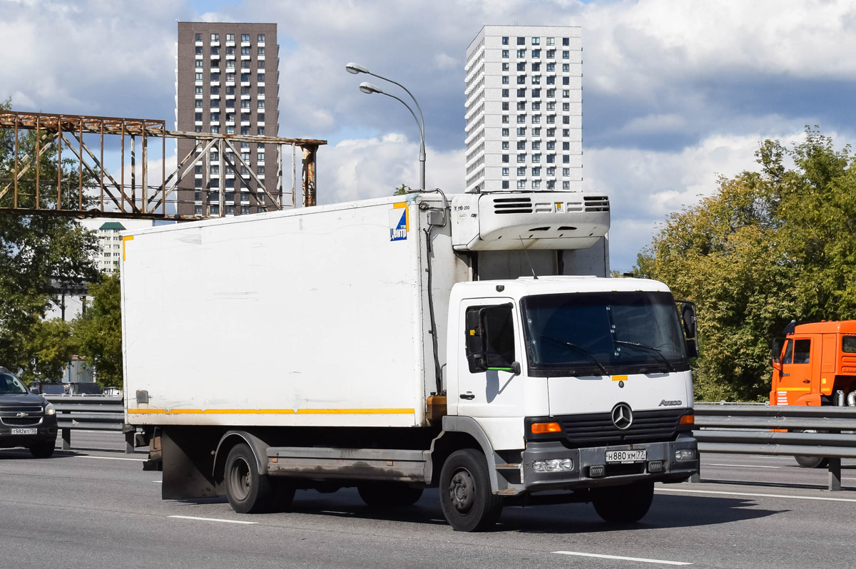 Москва, № Н 880 ХМ 77 — Mercedes-Benz Atego 1218