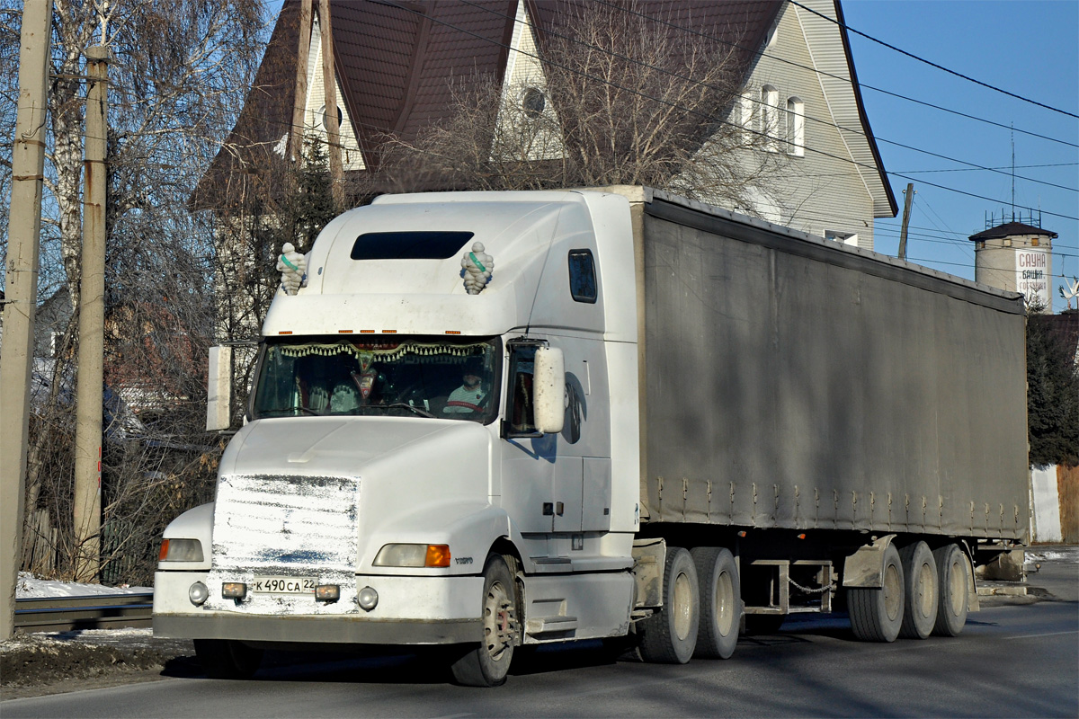 Алтайский край, № К 490 СА 22 — Volvo VNL660