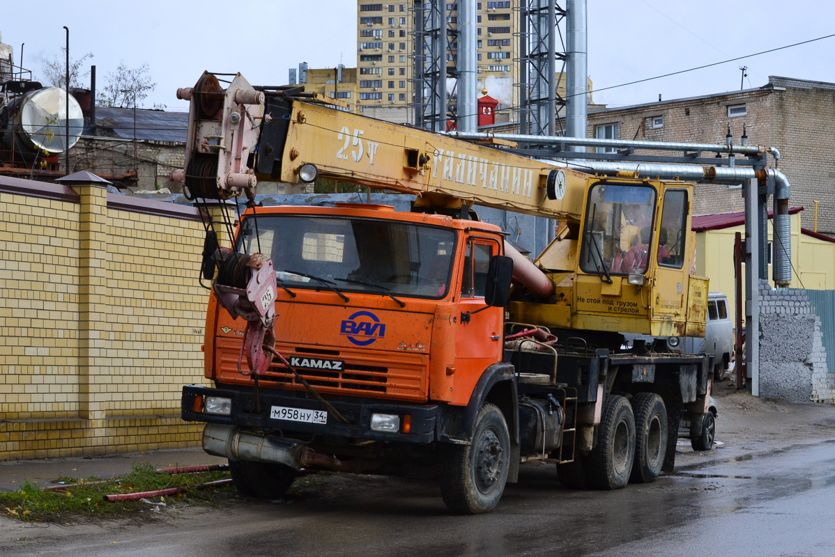 Волгоградская область, № М 958 НУ 34 — КамАЗ-65115-62