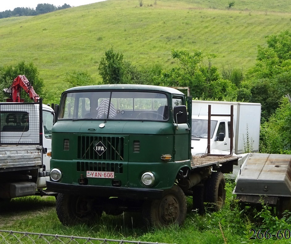 Венгрия, № YAN-605 — IFA W50LA/PV