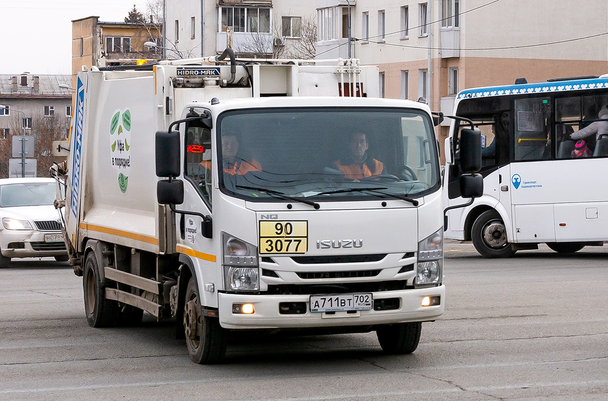 Башкортостан, № А 711 ВТ 702 — Isuzu NQR90 [Z7X]