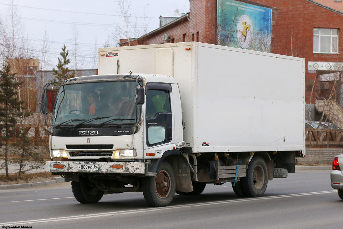 Саха (Якутия), № Х 809 ЕС 14 — Isuzu Forward (общая модель)