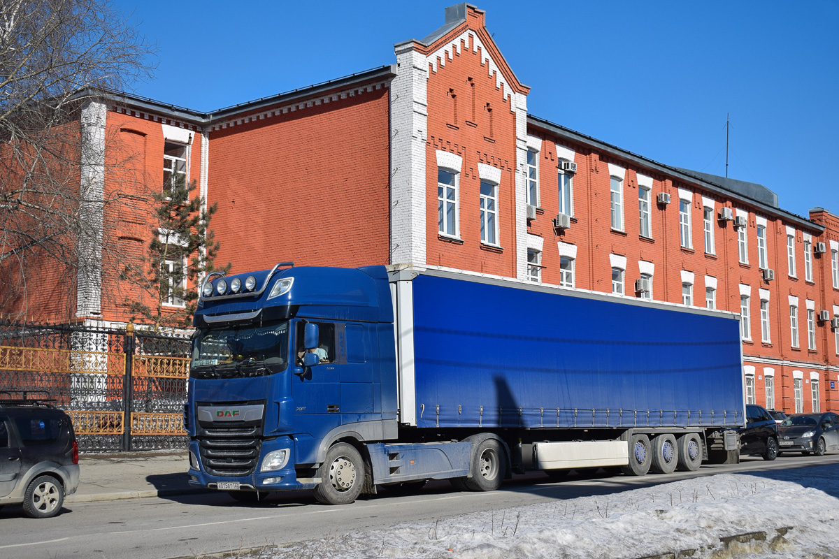 Алтайский край, № А 015 ВТ 122 — DAF XF Euro6 FT