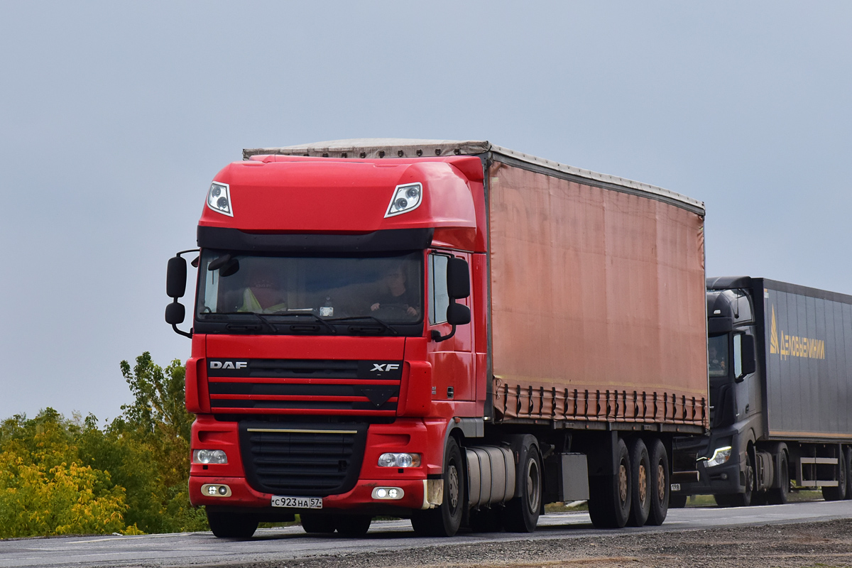 Орловская область, № С 923 НА 57 — DAF XF105 FT