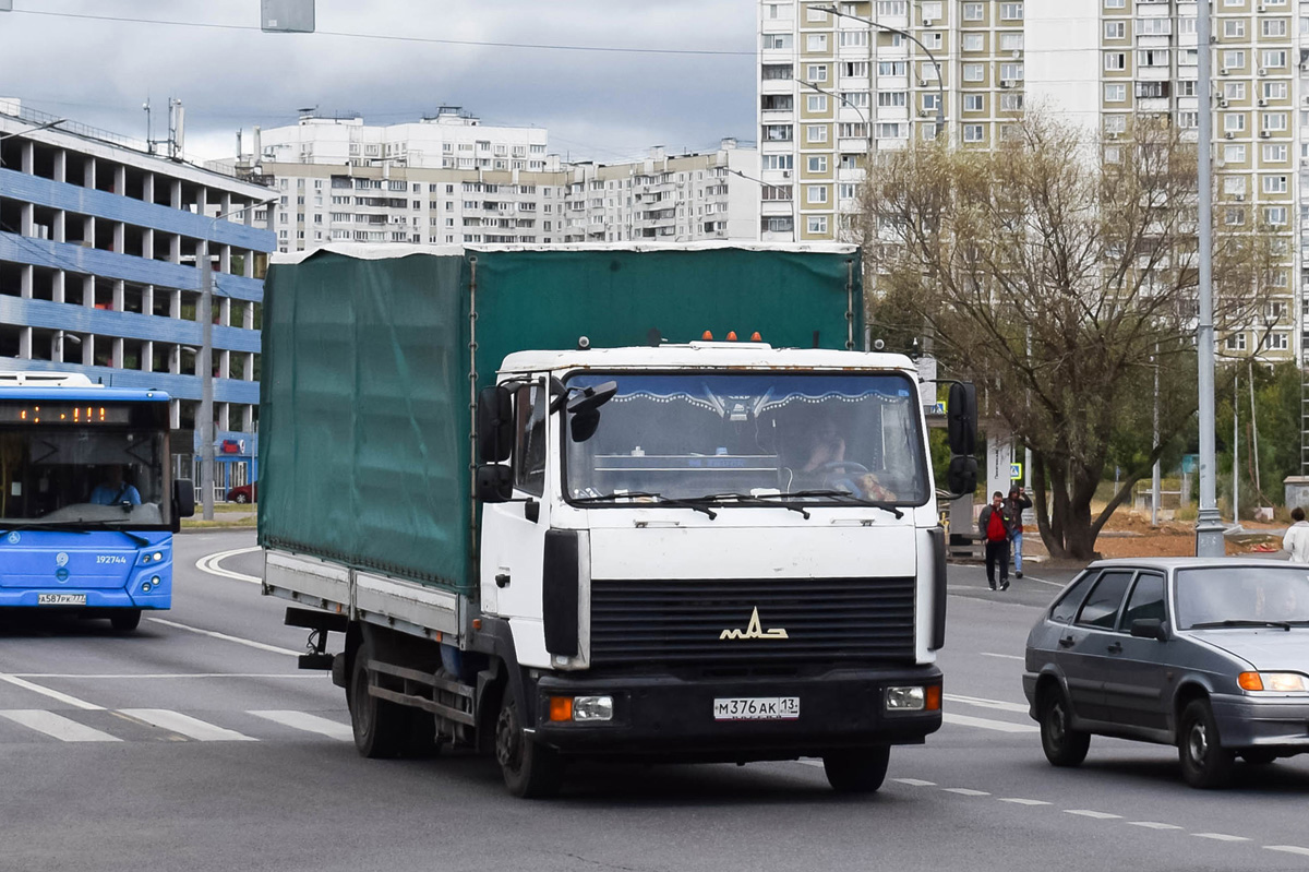 Мордовия, № М 376 АК 13 — МАЗ-437130 "Зубрёнок"