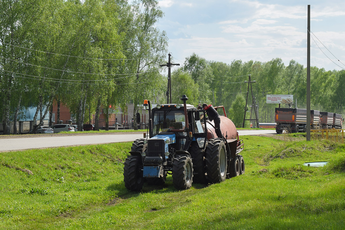 Алтайский край, № 4300 ЕЕ 22 — Беларус-1221.2