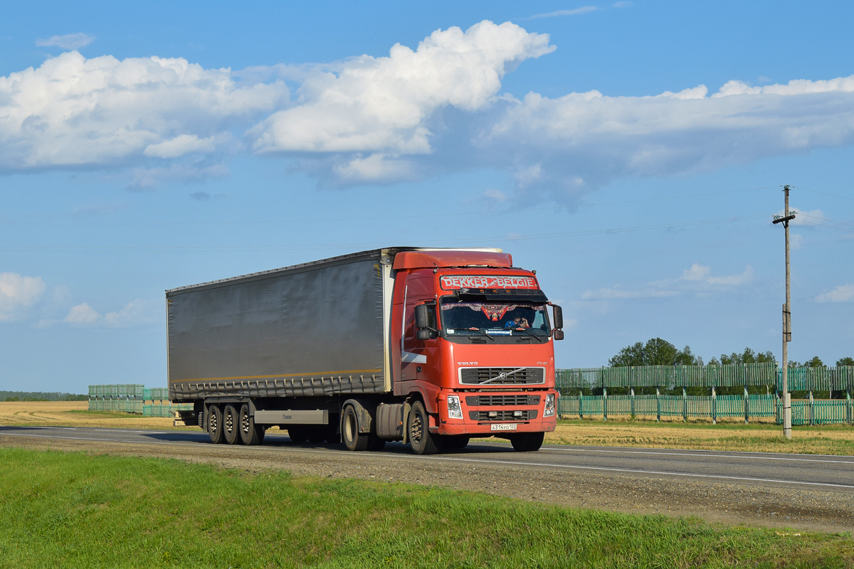 Алтайский край, № А 314 УО 122 — Volvo ('2002) FH12.420