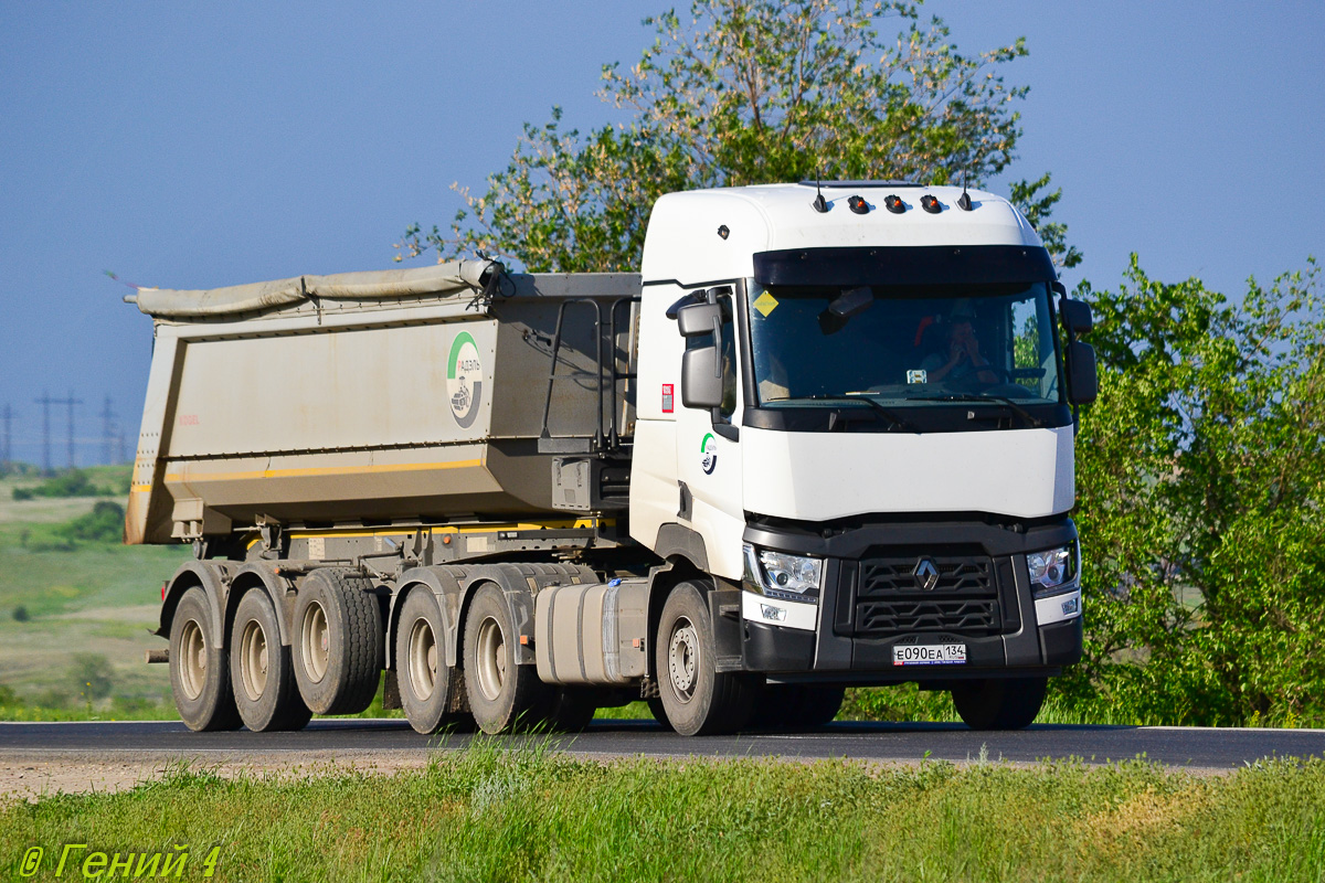 Волгоградская область, № Е 090 ЕА 134 — Renault C-Series ('2013)