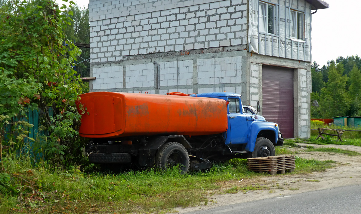 Калужская область, № Е 807 КО 40 — ЗИЛ-431412