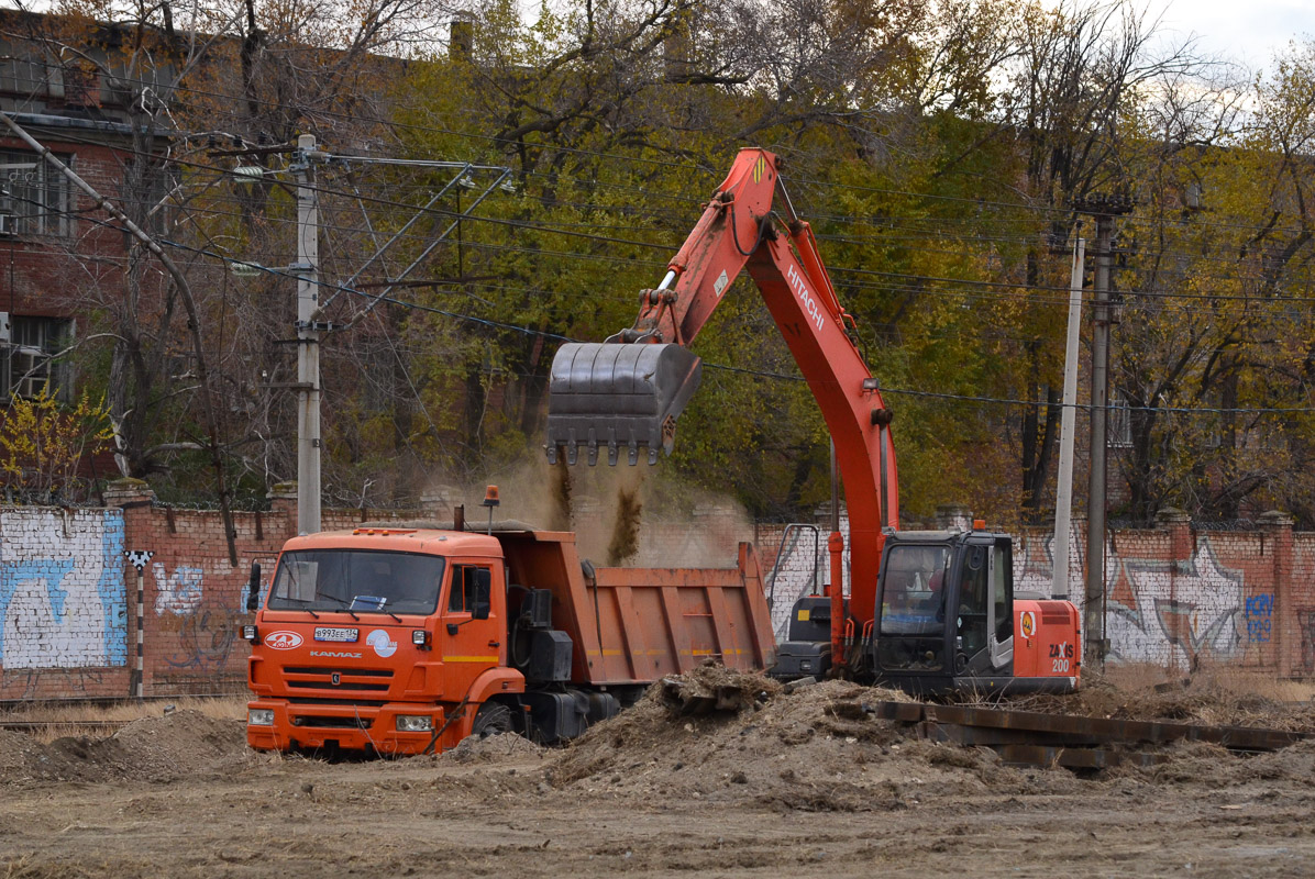 Волгоградская область, № В 993 ЕЕ 134 — КамАЗ-65115-L4