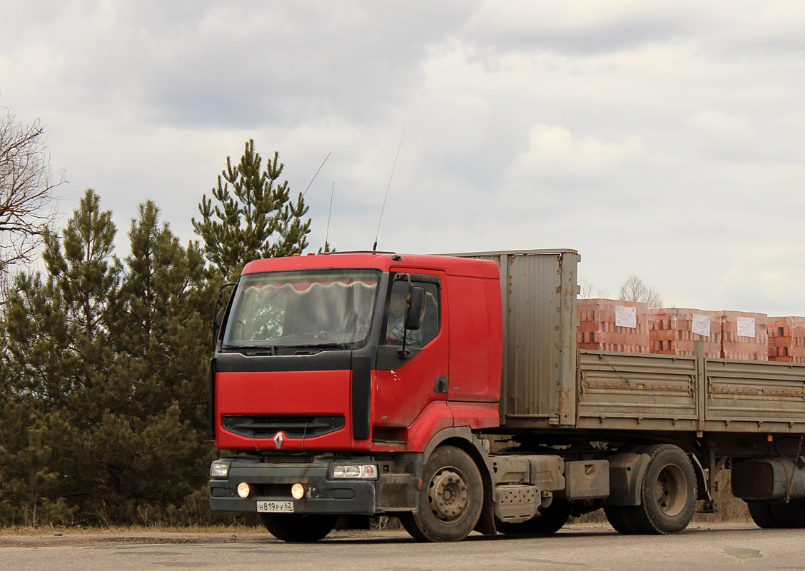 Рязанская область, № Н 819 РУ 62 — Renault Premium ('1996)