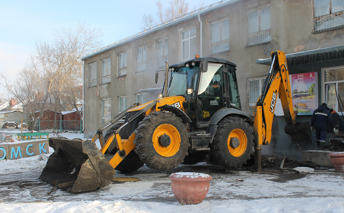 Омская область, № 6243 ОО 55 — JCB 4CX