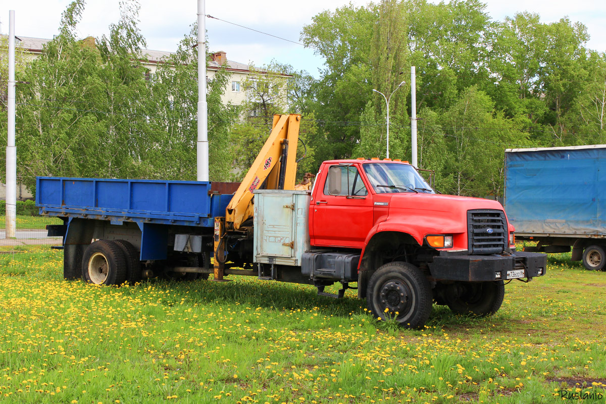 Ханты-Мансийский автоном.округ, № М 736 ОО 86 — Ford F-800