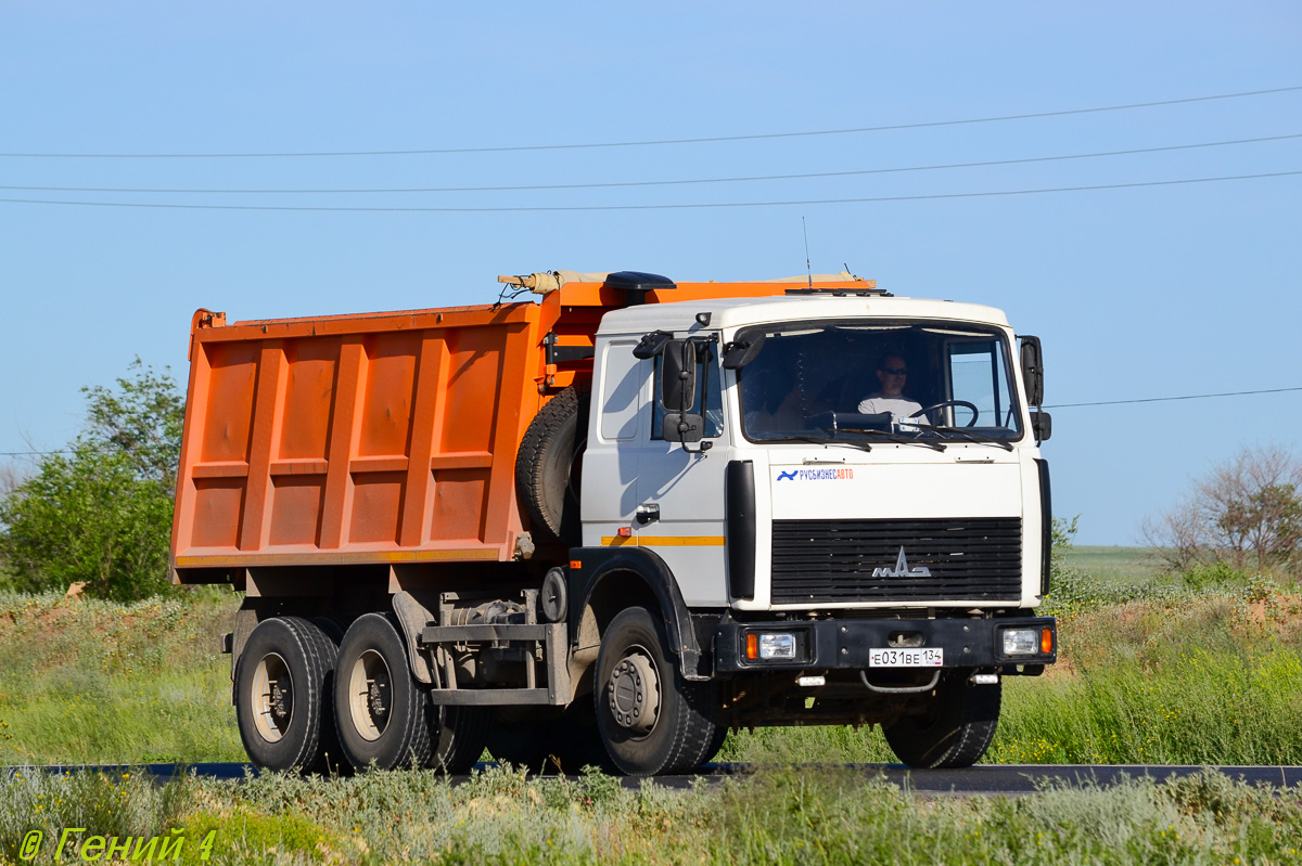 Волгоградская область, № Е 031 ВЕ 134 — МАЗ-5516X5