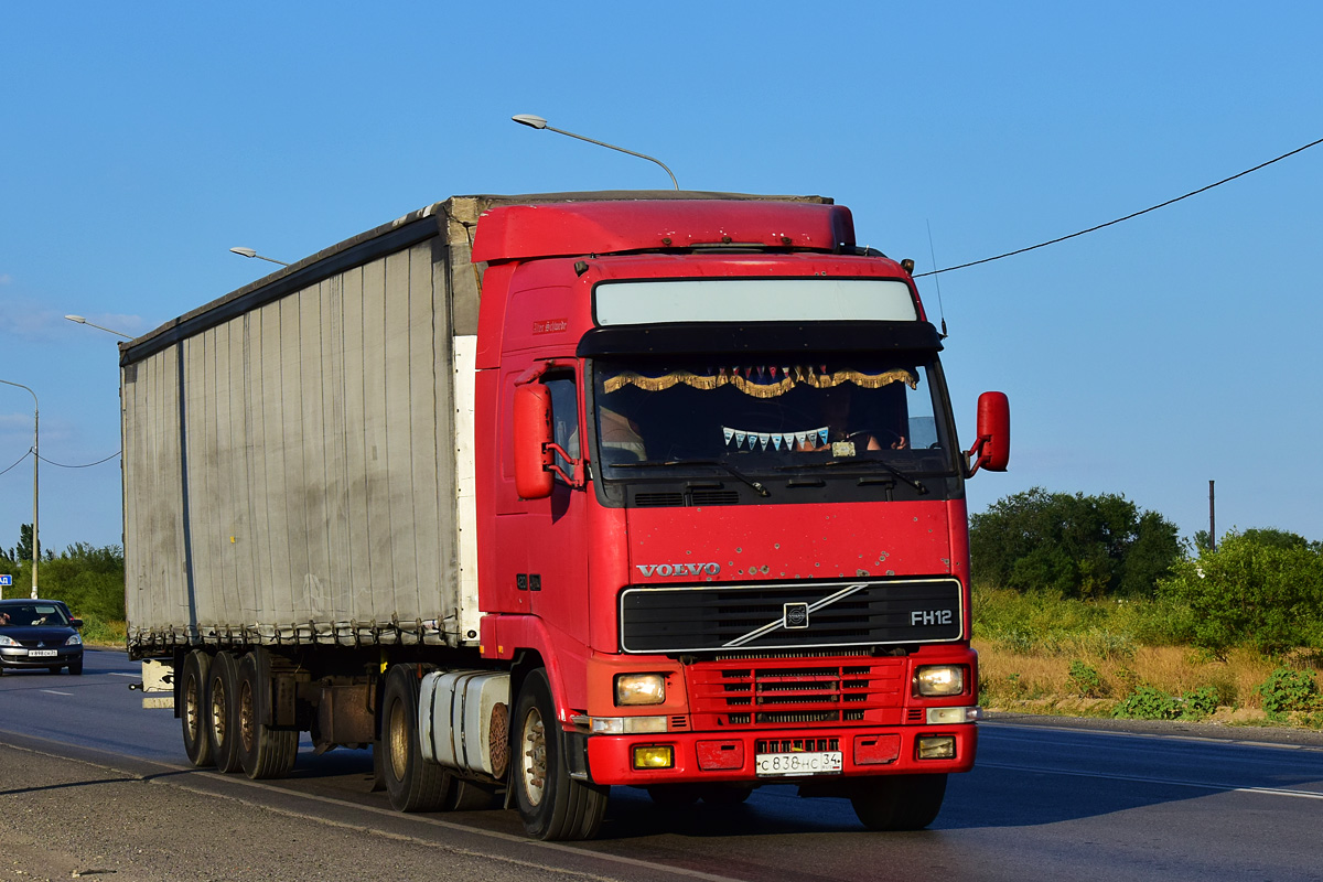 Волгоградская область, № С 838 НС 34 — Volvo ('1993) FH12.420