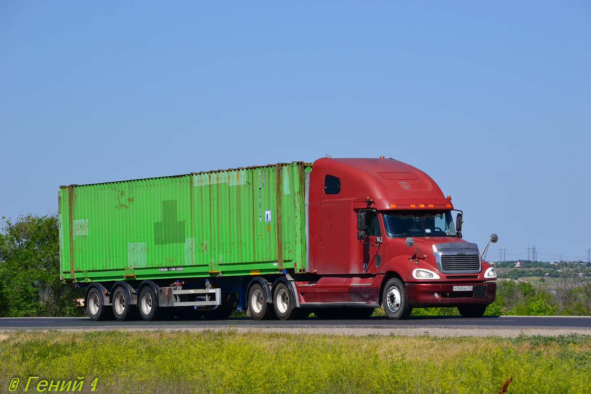 Волгоградская область, № Р 040 ВУ 34 — Freightliner Columbia