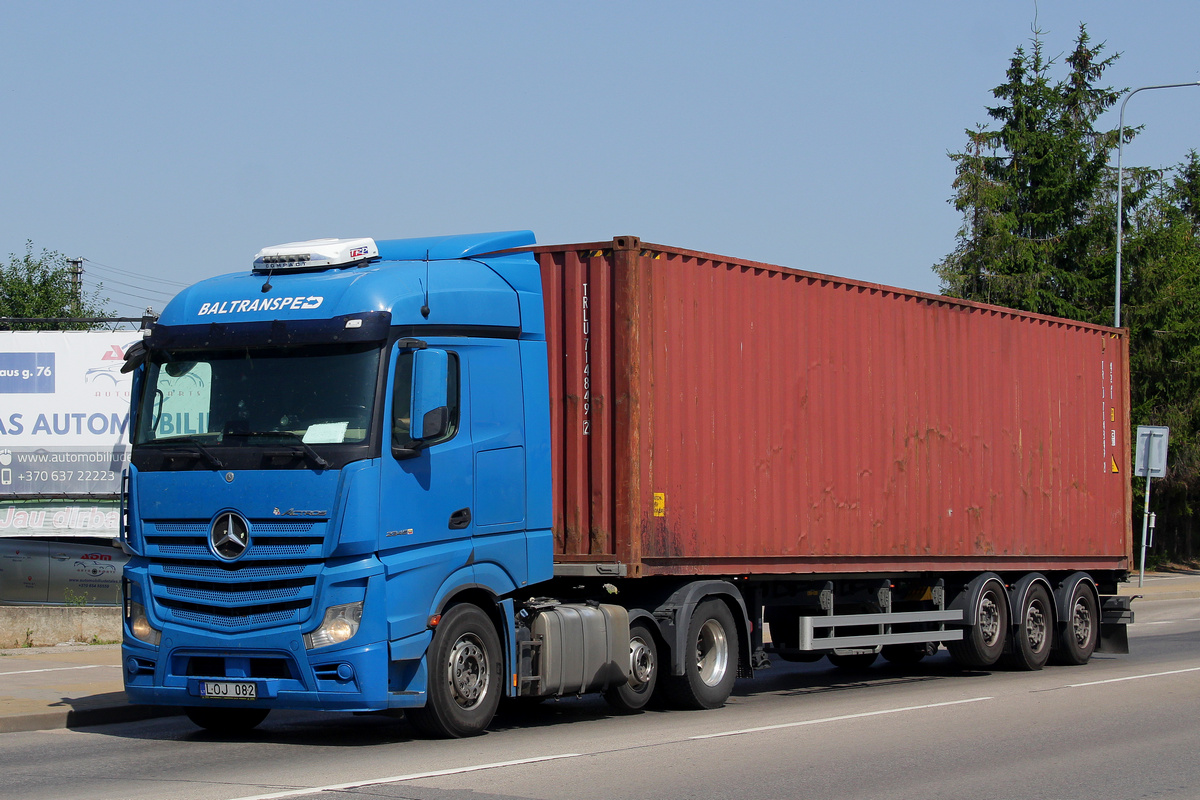 Литва, № LOJ 082 — Mercedes-Benz Actros ('2011)