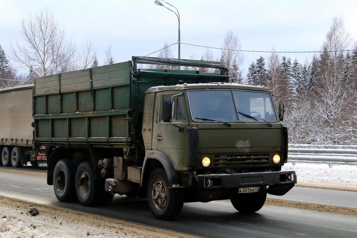 Ленинградская область, № А 301 ВН 47 — КамАЗ-5320