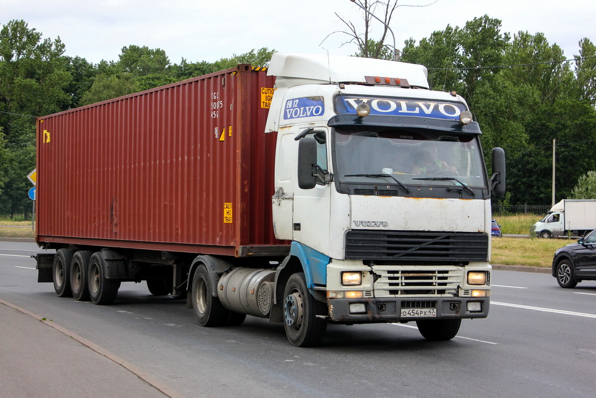 Санкт-Петербург, № О 454 РХ 47 — Volvo ('1993) FH12.420