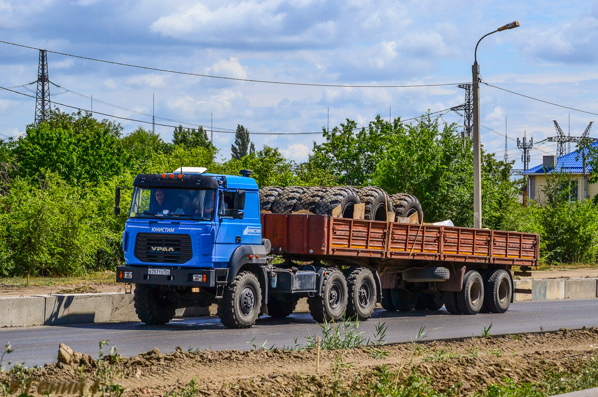 Новосибирская область, № Е 757 ТО 154 — Урал-44202-82