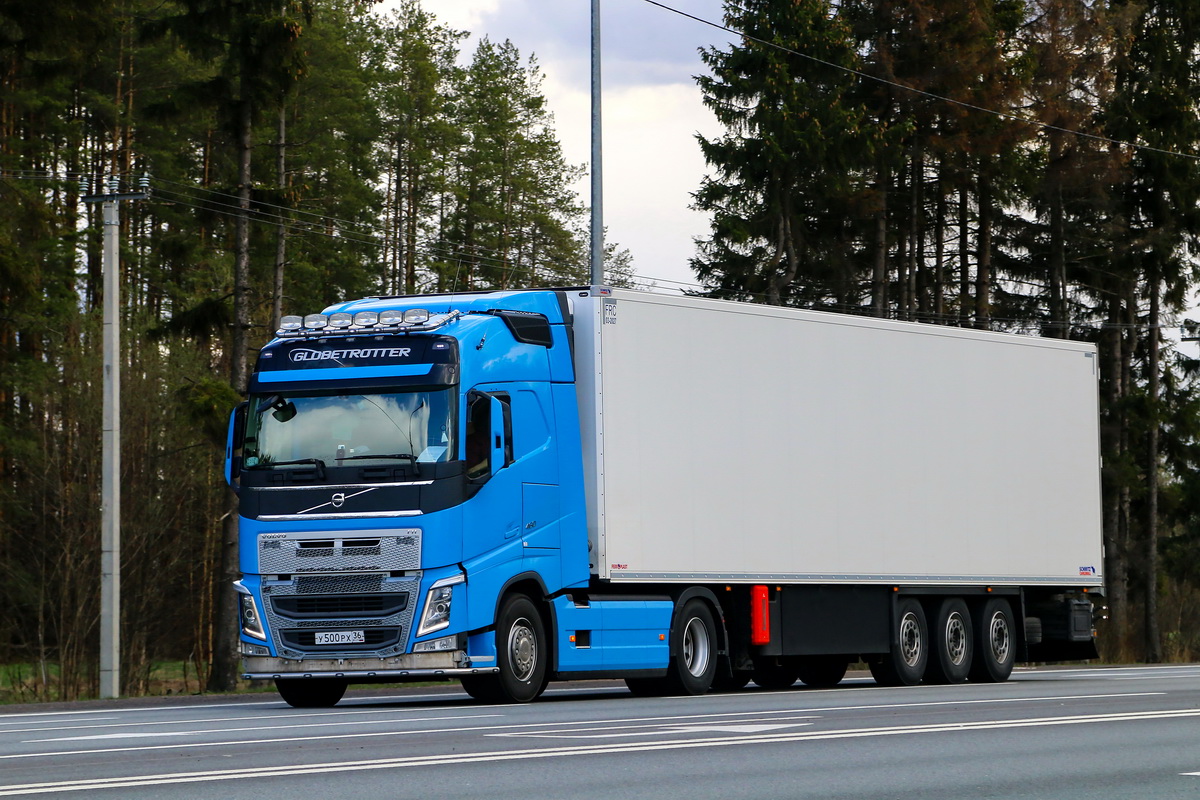 Воронежская область, № У 500 РХ 36 — Volvo ('2012) FH.460