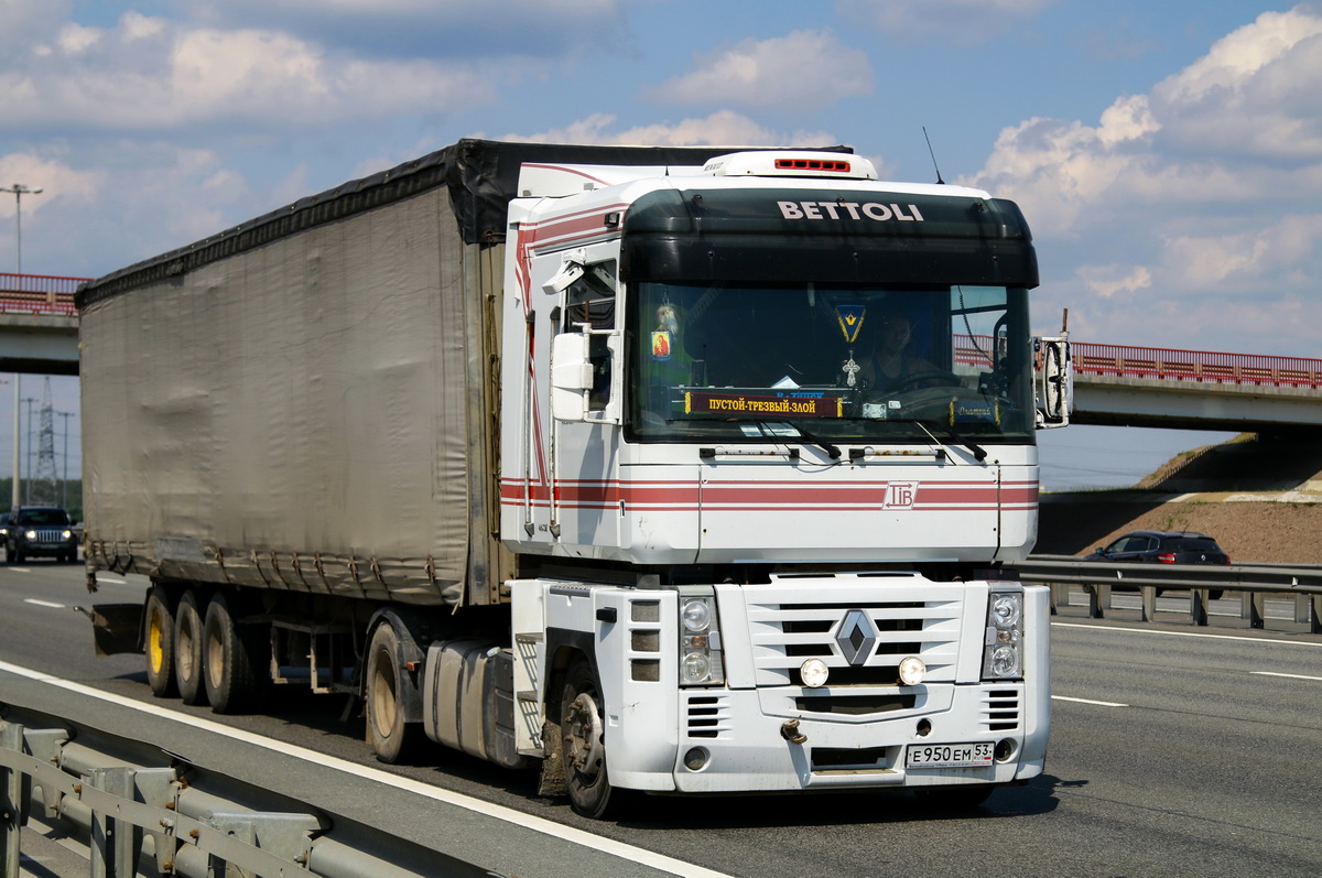 Новгородская область, № Е 950 ЕМ 53 — Renault Magnum ('2005)