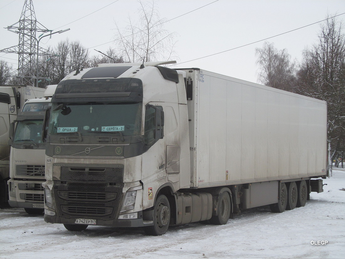 Смоленская область, № А 742 ЕР 67 — Volvo ('2012) FH.460 [X9P]