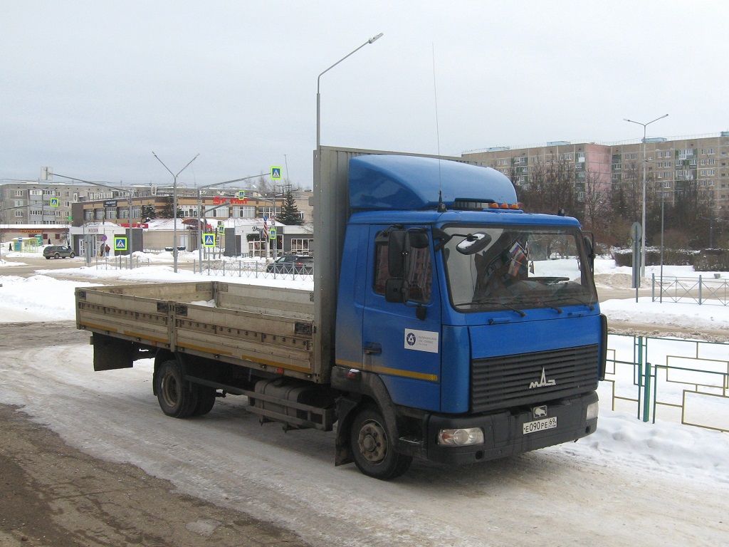 Тверская область, № Е 090 РЕ 69 — МАЗ-437130 "Зубрёнок"