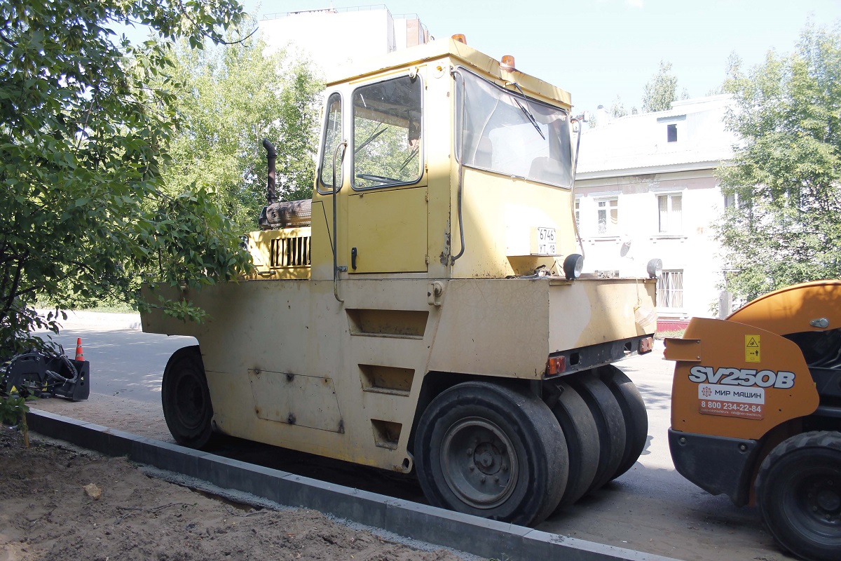 Удмуртия, № 6746 УТ 18 — Bomag BW 20 R