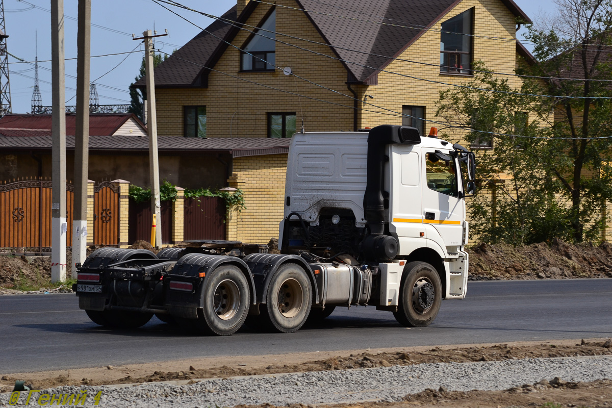 Волгоградская область, № В 981 ХМ 134 — КамАЗ-65206-T5