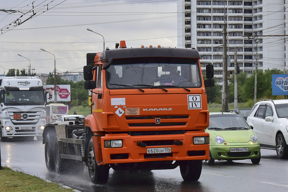 Волгоградская область, № Е 620 ОН 134 — КамАЗ-6520-53