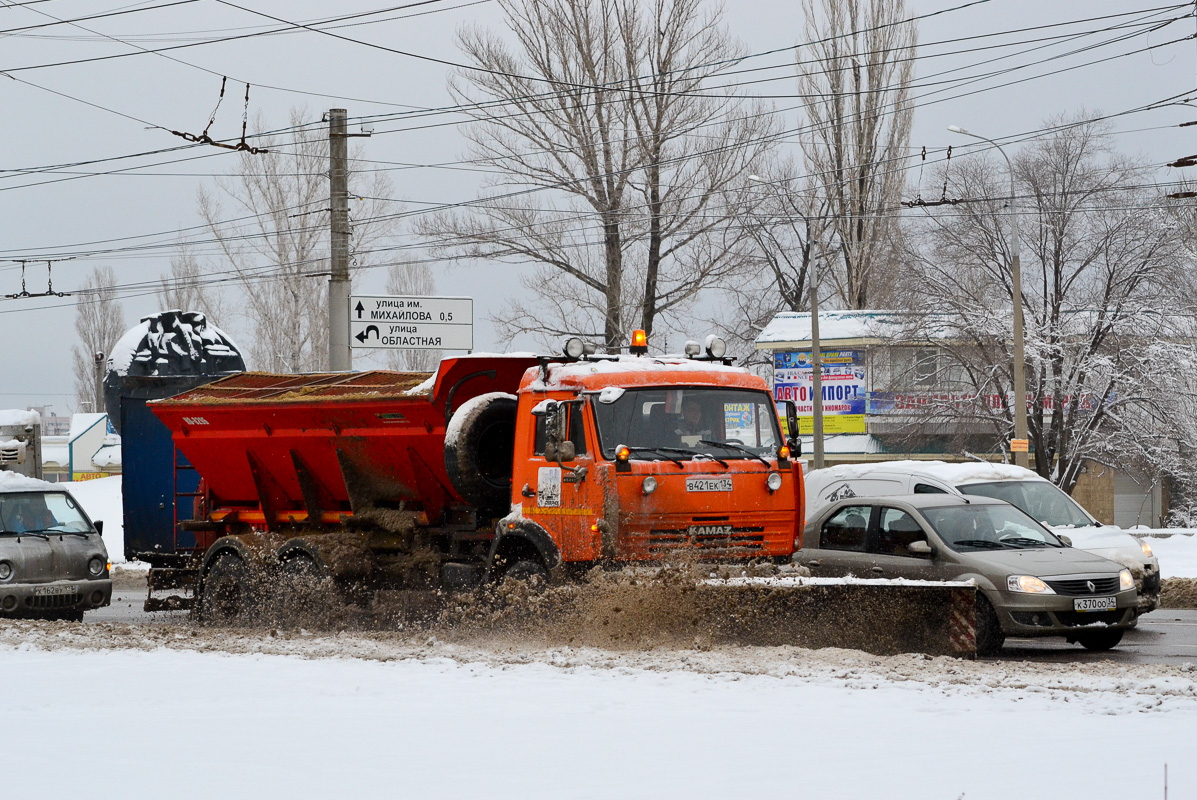 Волгоградская область, № В 421 ЕК 134 — КамАЗ-65115-62