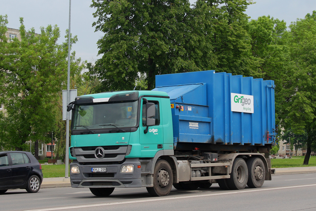 Литва, № KHJ 209 — Mercedes-Benz Actros ('2009) 2541