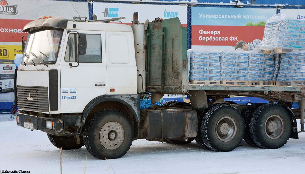 Саха (Якутия), № Р 892 ЕТ 14 — МАЗ-64229