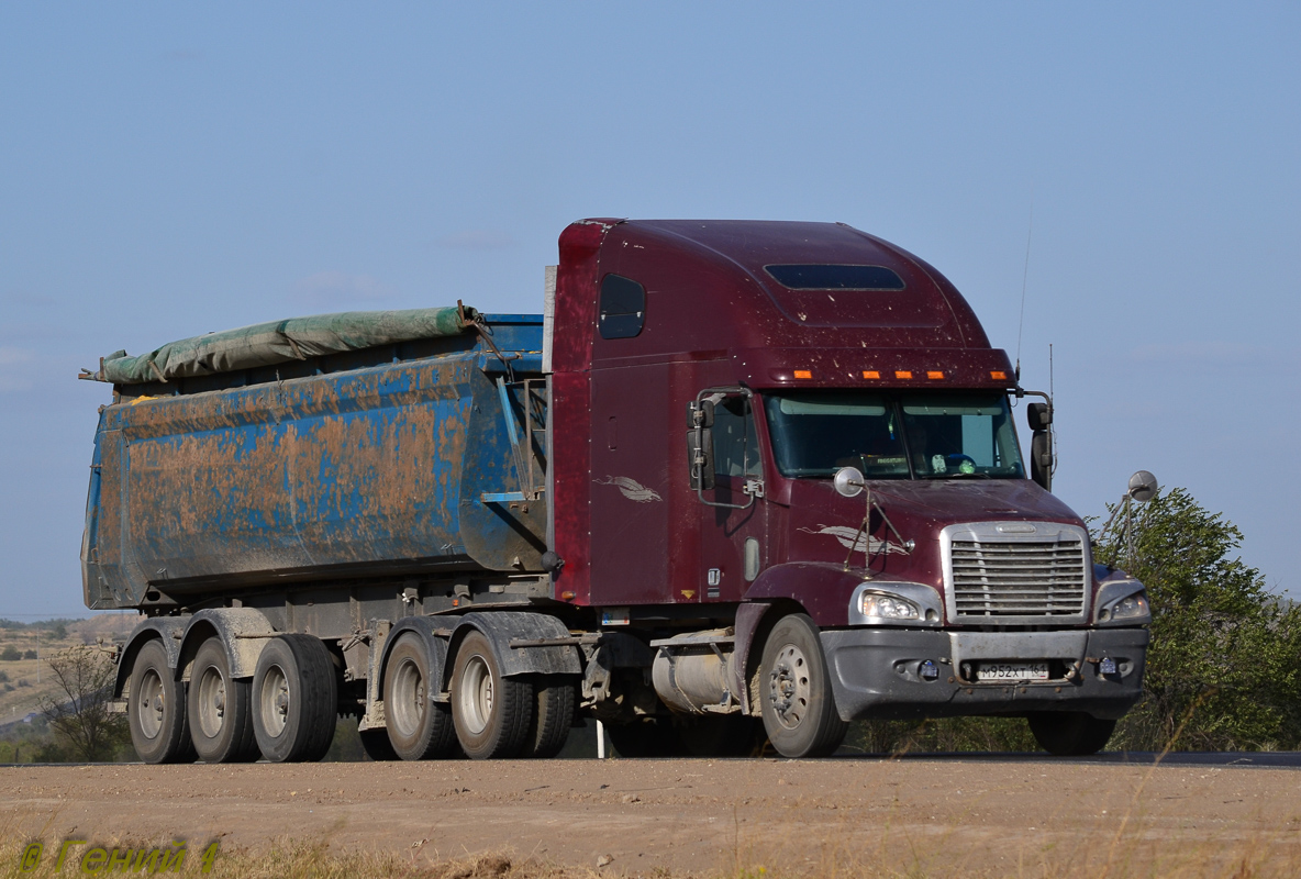 Ростовская область, № М 952 ХТ 161 — Freightliner Century Class