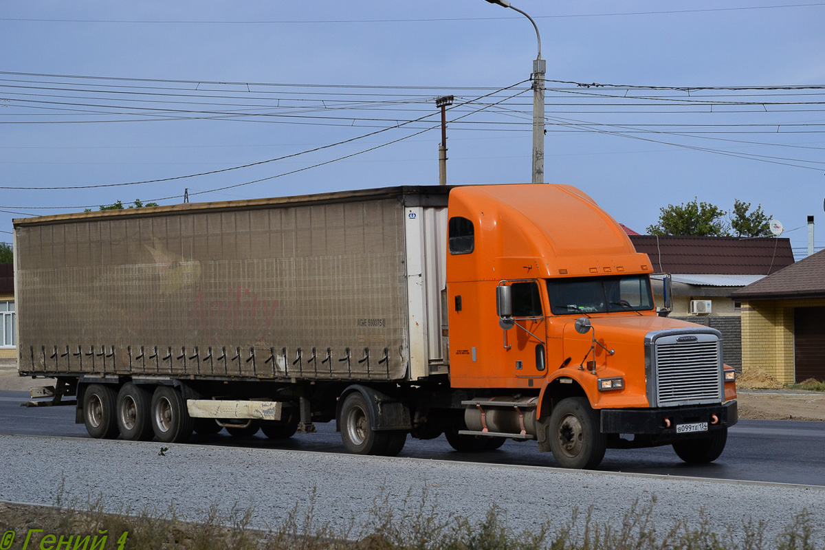 Волгоградская область, № В 099 ТЕ 134 — Freightliner FLD 120 SD