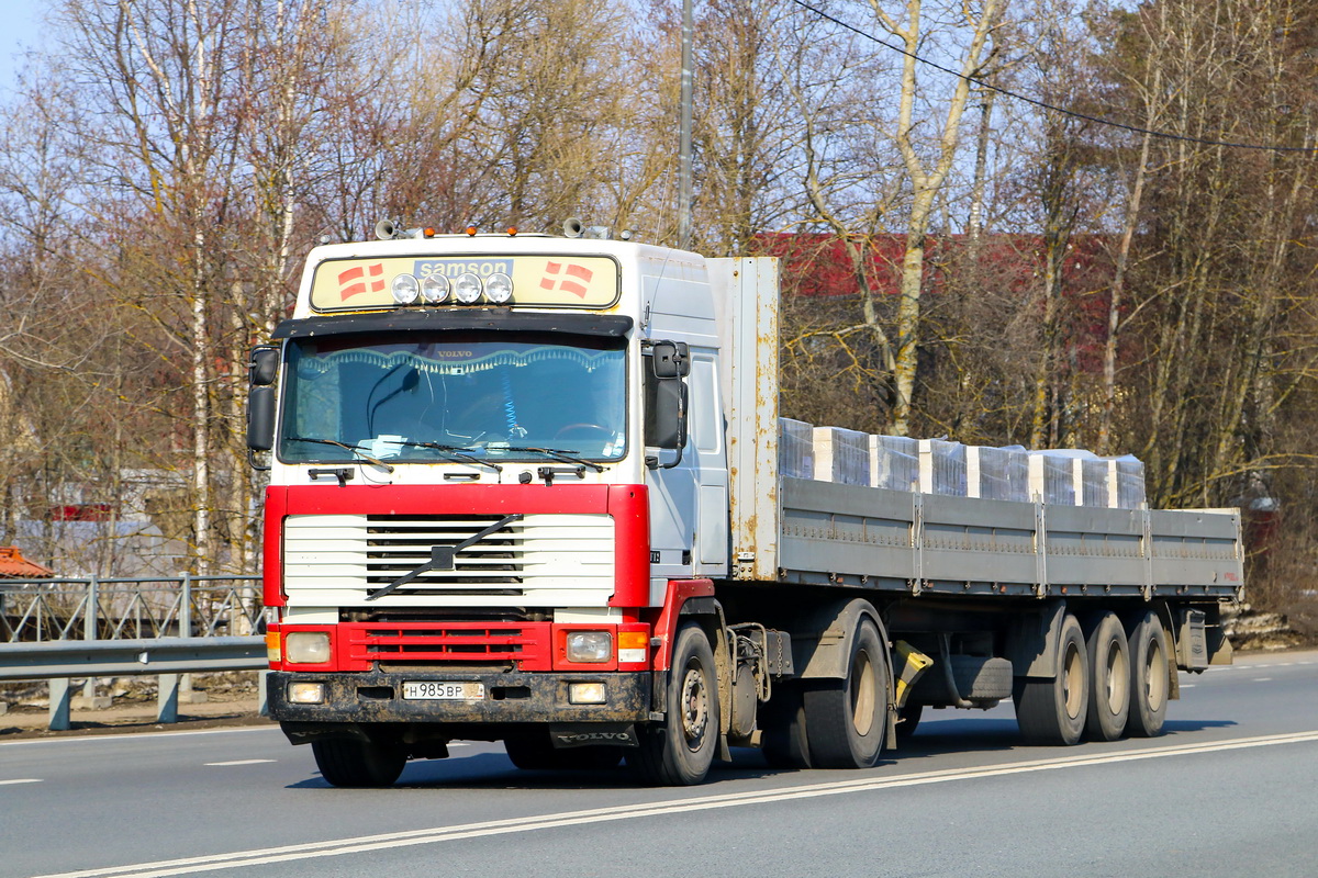 Псковская область, № Н 985 ВР 60 — Volvo ('1987) F12