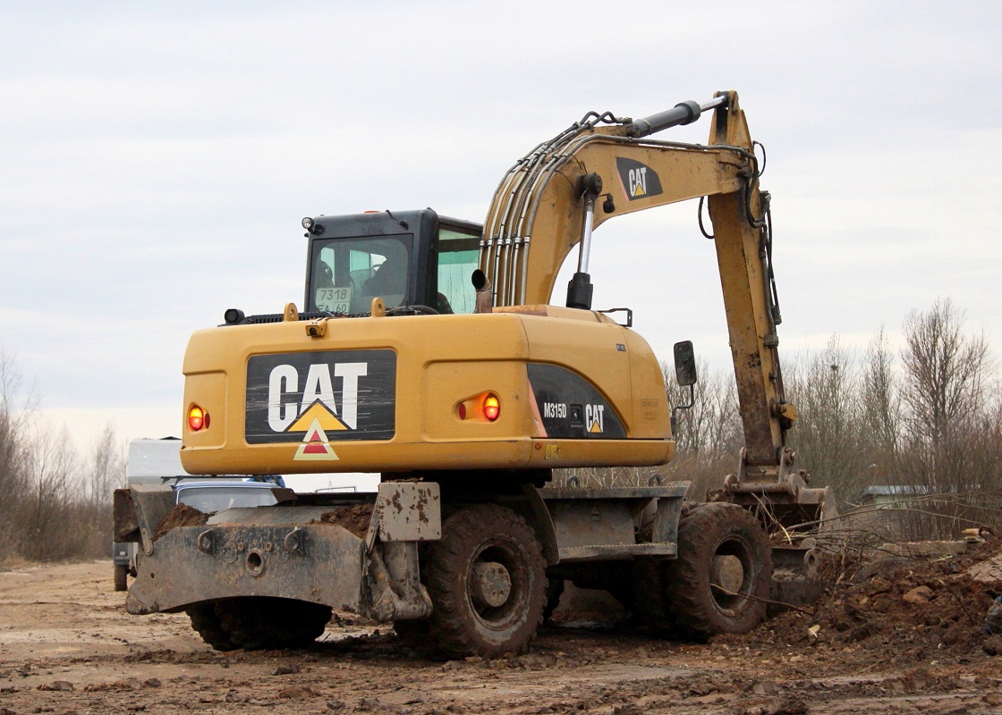 Псковская область, № 7138 ЕА 60 — Caterpillar M315