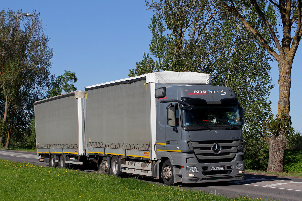 Польша, № WGM 61824 — Mercedes-Benz Actros ('2009) 2541