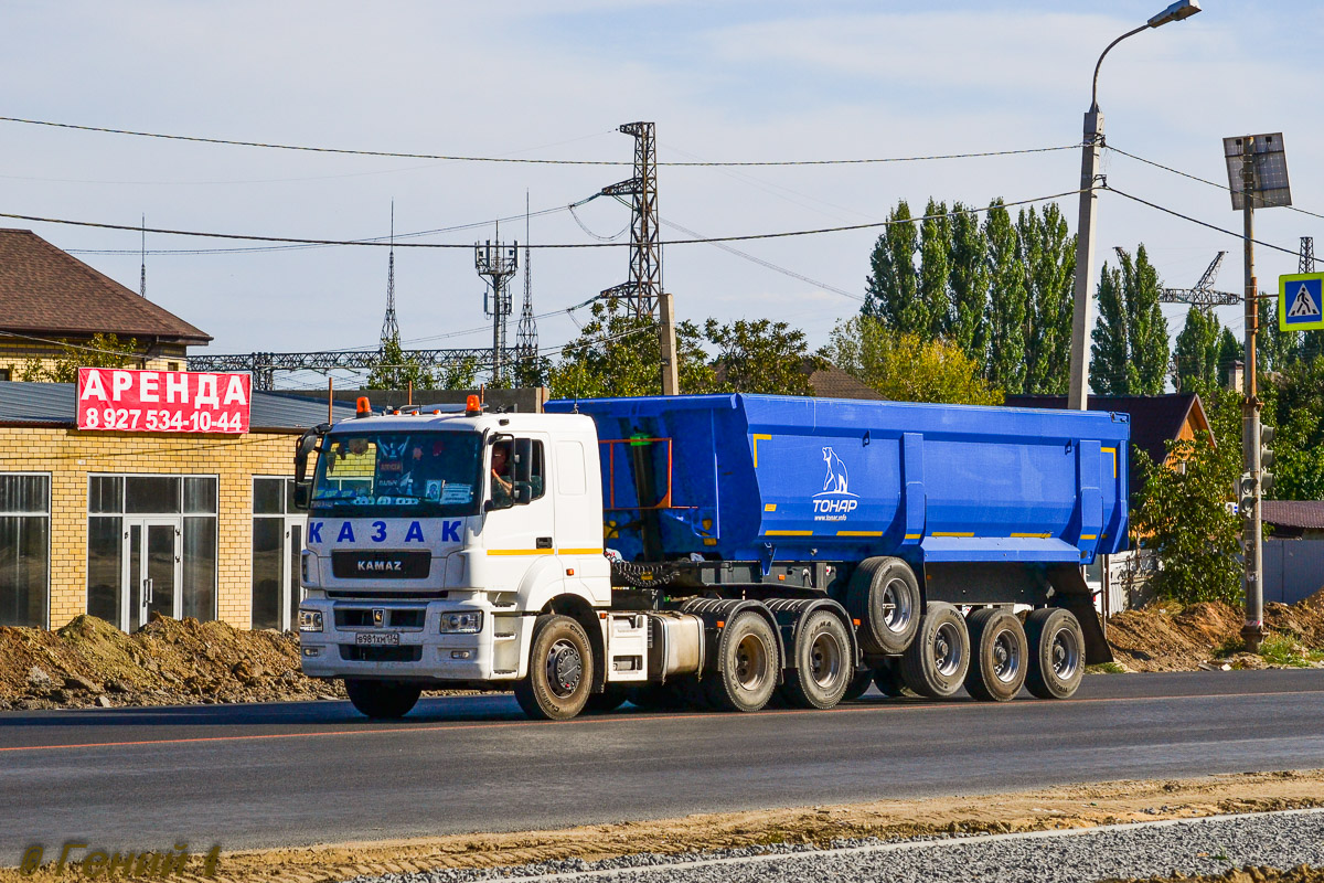 Волгоградская область, № В 981 ХМ 134 — КамАЗ-65206-T5