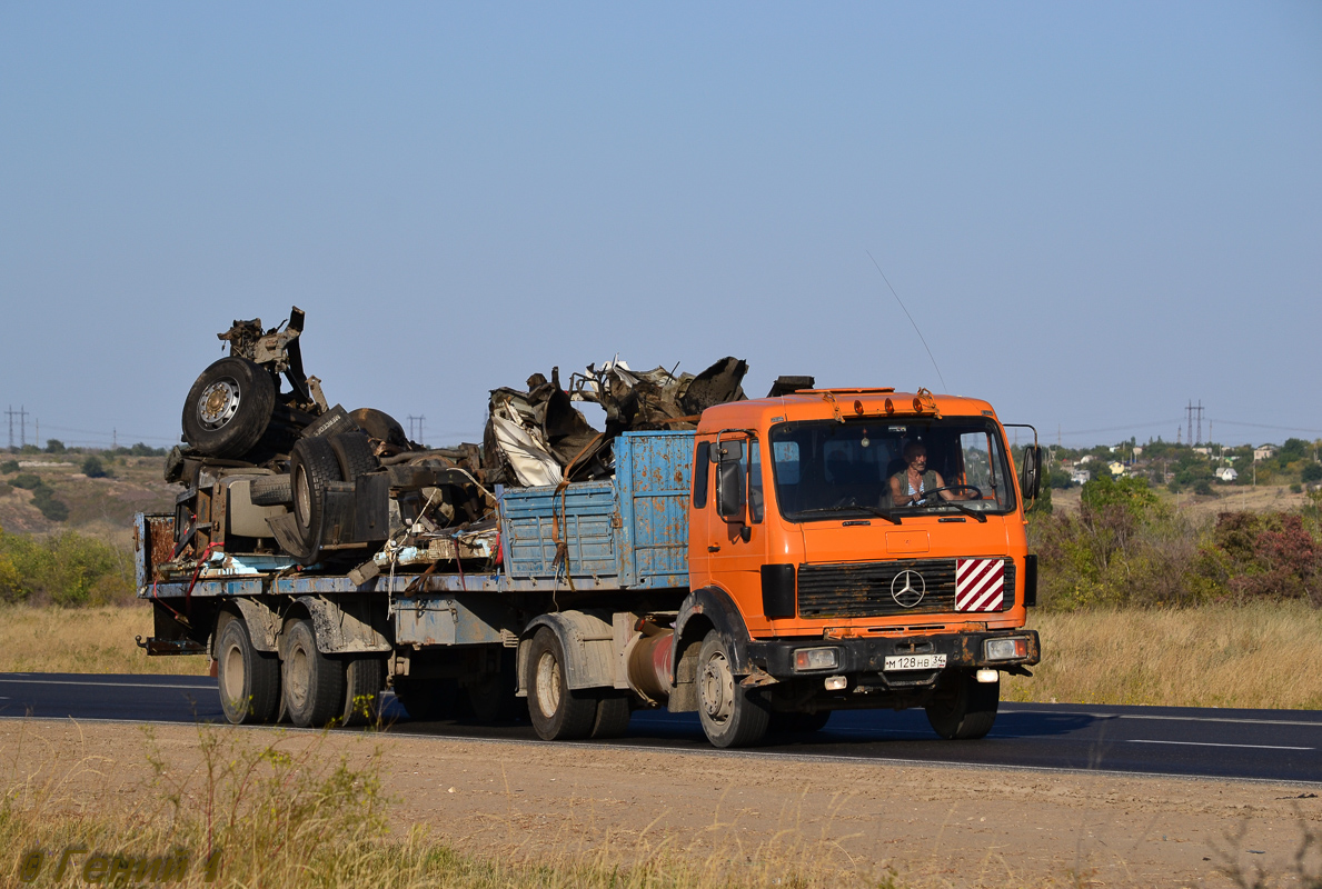 Волгоградская область, № М 128 НВ 34 — Mercedes-Benz NG (общ. мод.)