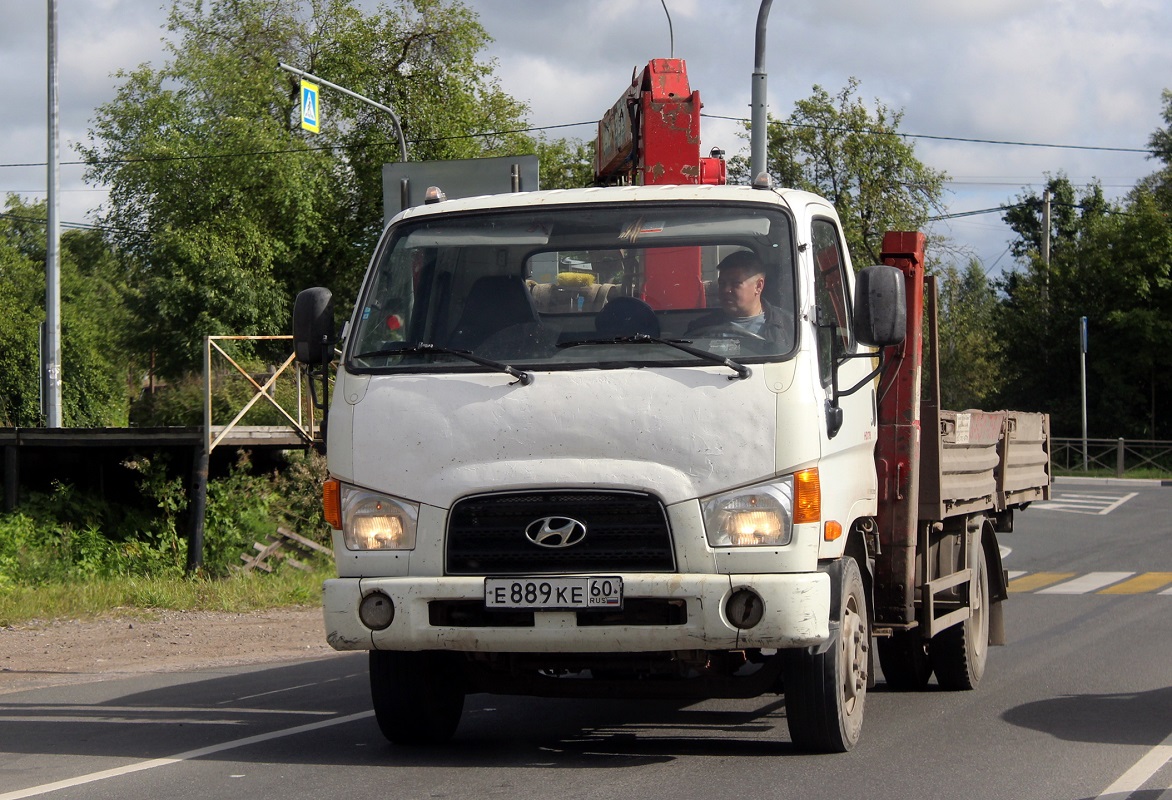 Псковская область, № Е 889 КЕ 60 — Hyundai HD78 ('2004)