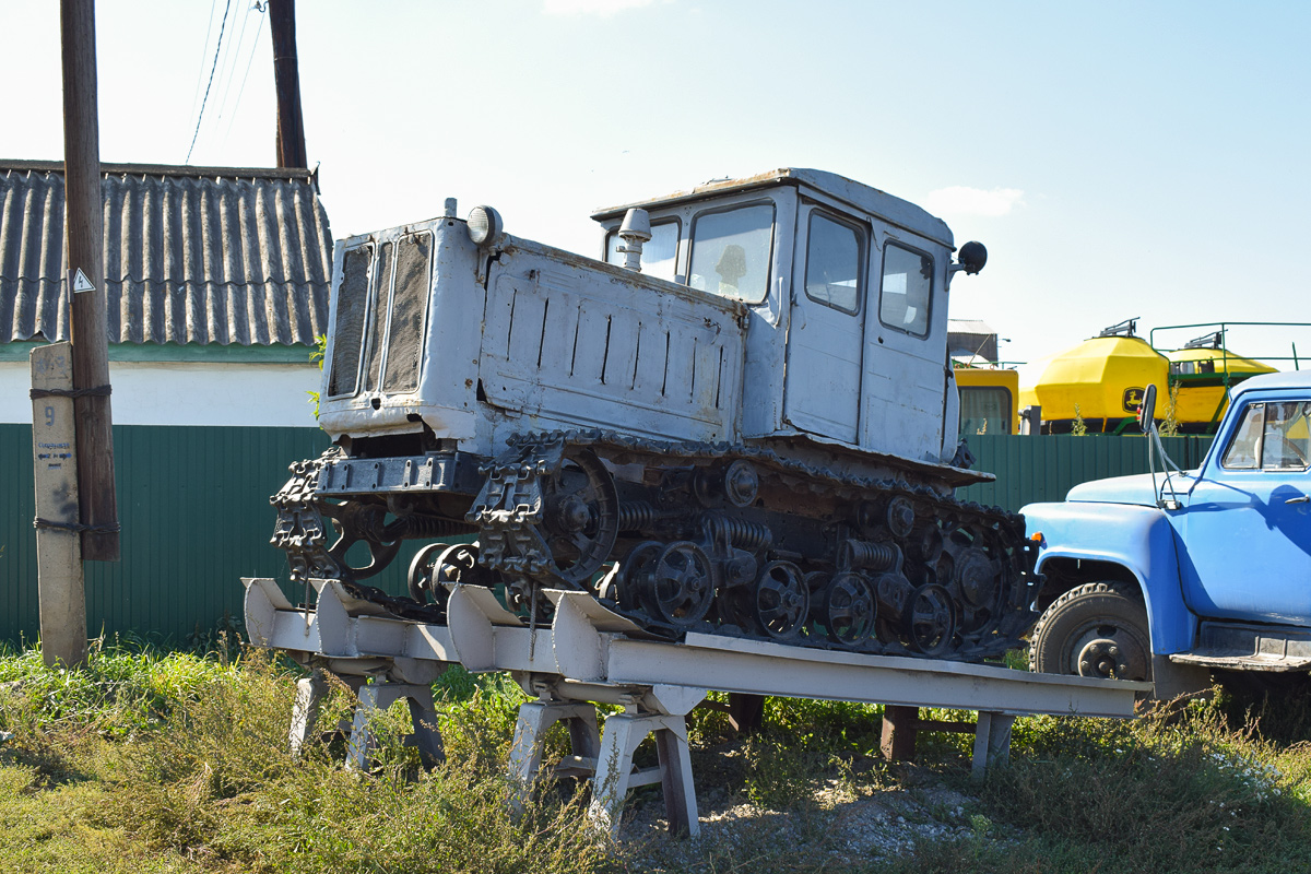 Алтайский край, № (22) Б/Н СТ 0928 — Т-74 (ХТЗ); Алтайский край — Спецтехника на постаментах; Техника на постаментах, памятники (Алтайский край)